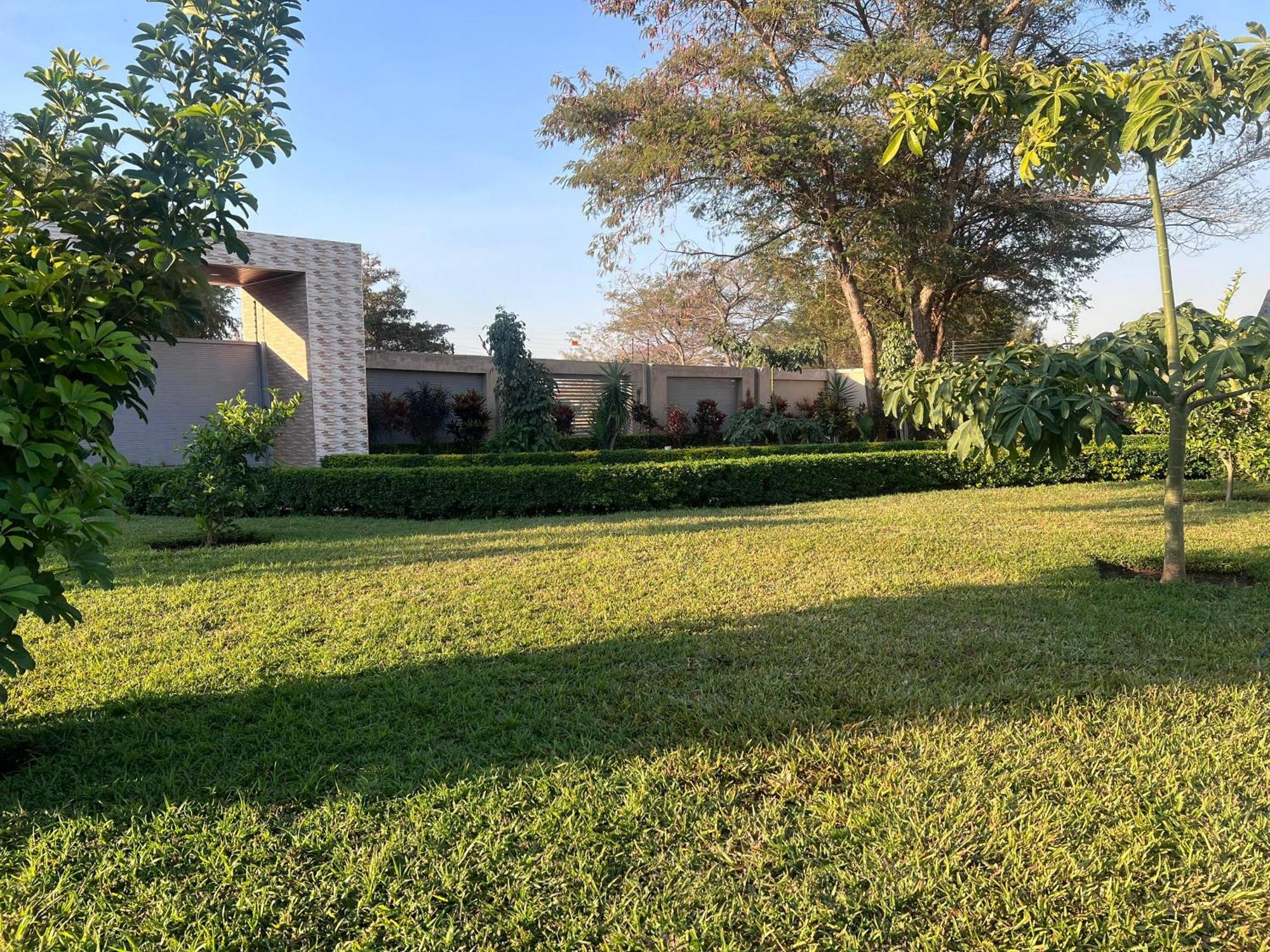 Kasbek Lodge And Tours Lusaka Eksteriør bilde