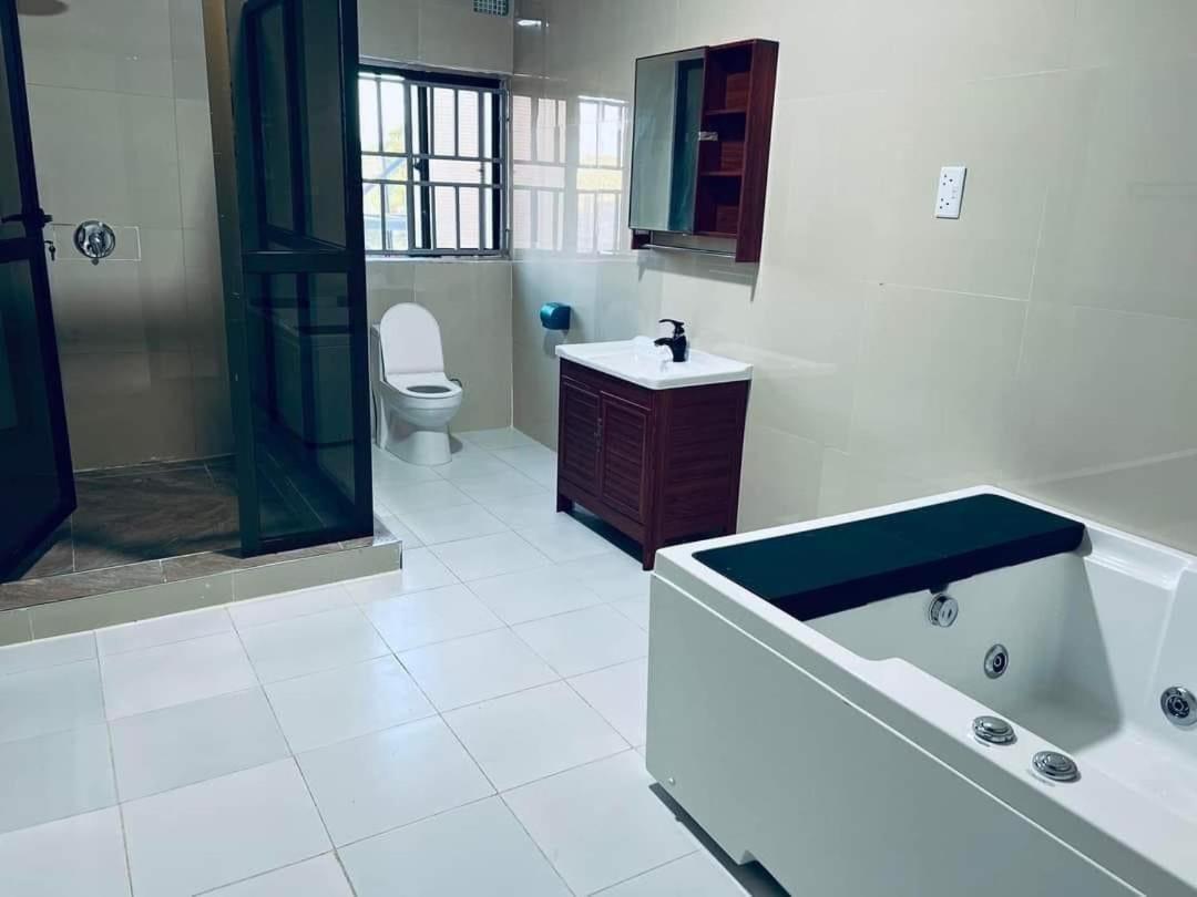 Kasbek Lodge And Tours Lusaka Eksteriør bilde